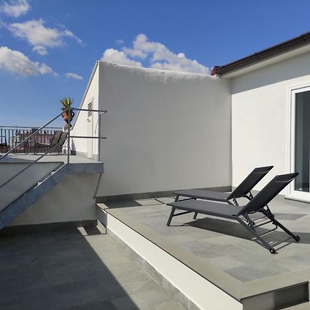 Terrazza Reale - Suite 2 كازيرتا المظهر الخارجي الصورة